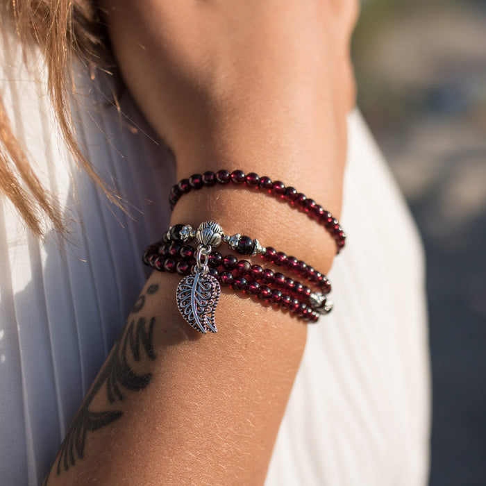 Multi-Wickelarmband „Abundance“ mit Granat