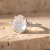 Adjustable "Kirana" Ring in Moonstone & Silver 4