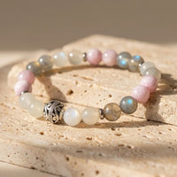 "Feminine Softness" Bracelet in Labradorite, Moonstone & Kunzite 1