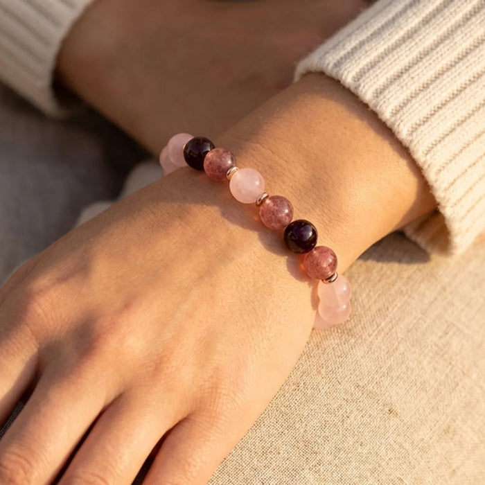"Amour Infini" Bracelet in Rose Quartz, Garnet & Strawberry Quartz