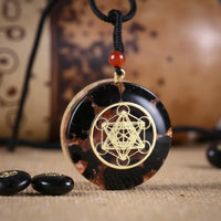 Orgonite Pendant "Metatron Cube" in Obsidian & Garnet 3