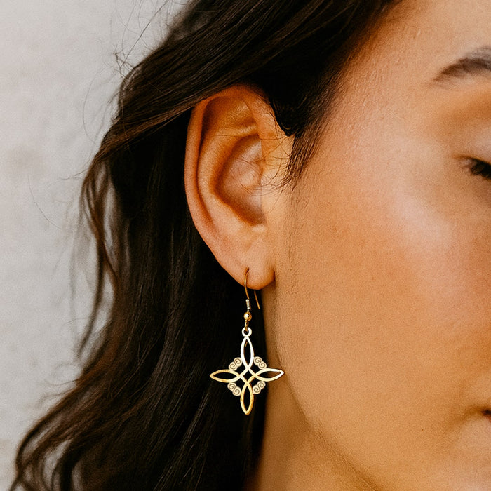 Boucles d'oreilles « Protection enchantée » en nœud de sorcière