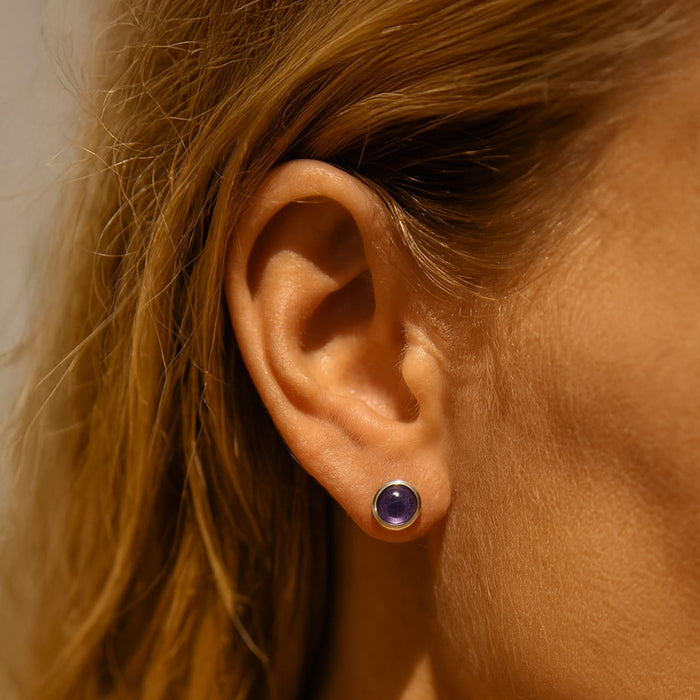 Amethyst- & silberfarbene Ohrstecker