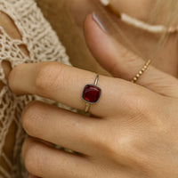 Adjustable "Square Passion" Ring in Garnet 3