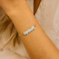 Fine Bracelet in Irregular Stones 8