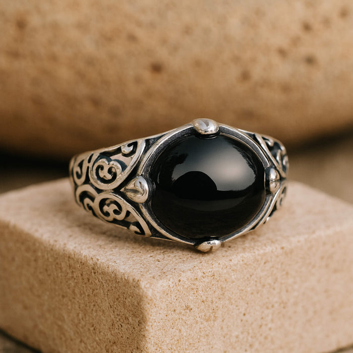 Ring „Verankerte Gelassenheit“ aus schwarzem Achat
