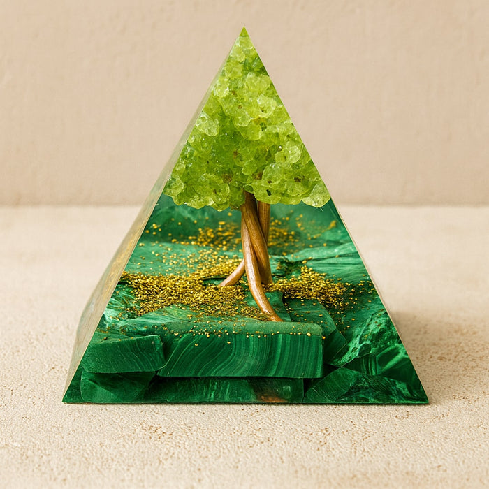 Orgonite "Tree of Life Reborn" in Peridot & Malachite