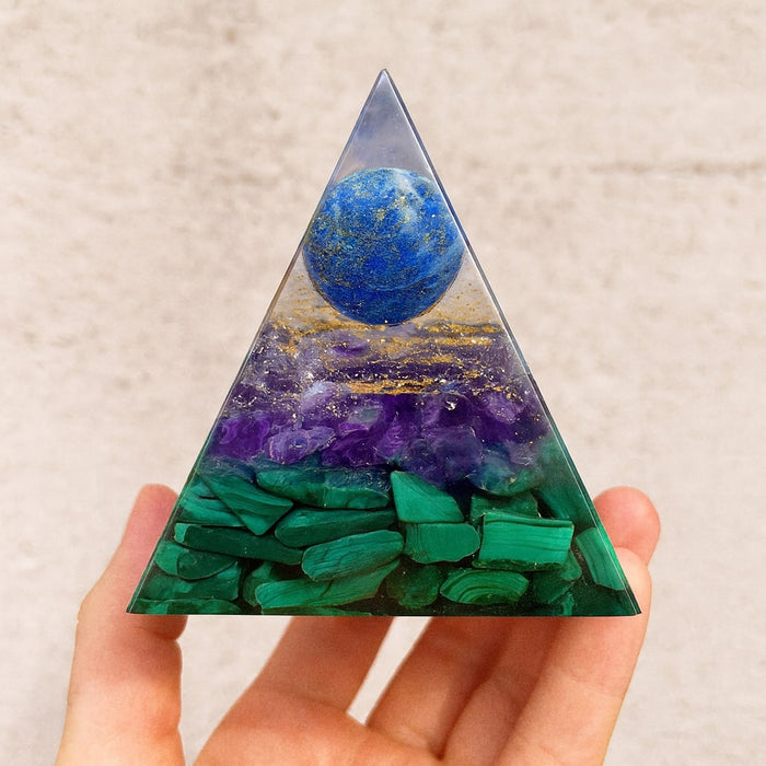 Orgonite "Kâli" in Lapis Lazuli, Amethyst & Malachite