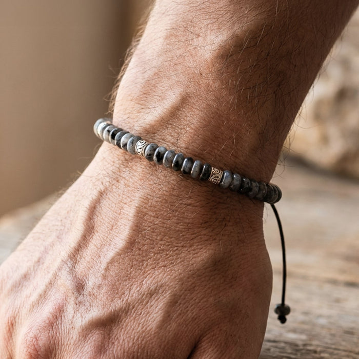 Armband "Innere Stärke" aus Larvikit