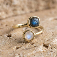 Adjustable Ring "Isha" in Labradorite & Moonstone 3