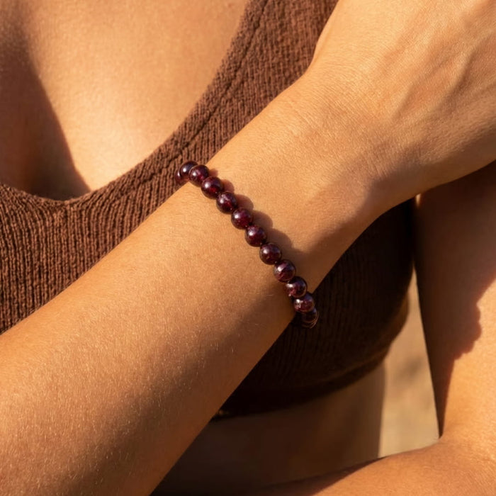 Armband "Lebenskraft" aus Almandin-Granat