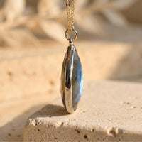 "Symbolic Protection" Pendant in Labradorite 7