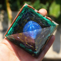 Orgonite "Kâli" in Lapis Lazuli, Amethyst & Malachite 6